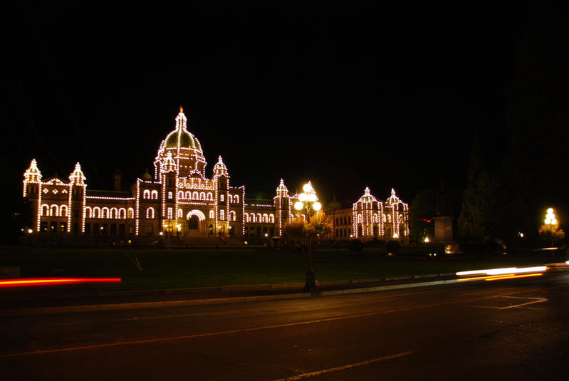 Victoria, Parlement by night